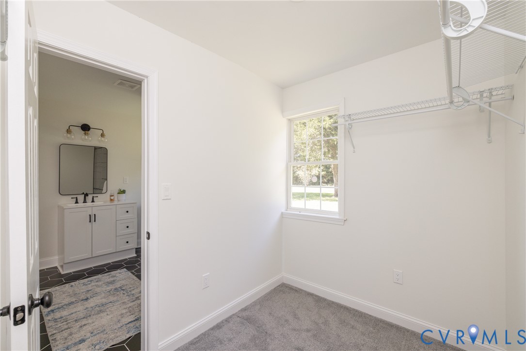 5318 Pine Hill Road Sutherland, VA 23885 - Photo 25 of 50 a small space with a window