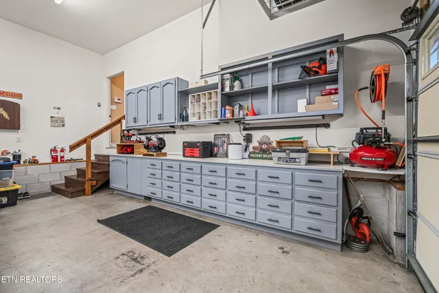 $514,900 | 148 Hailey Ridge Lane, Gainesboro, TN 38562