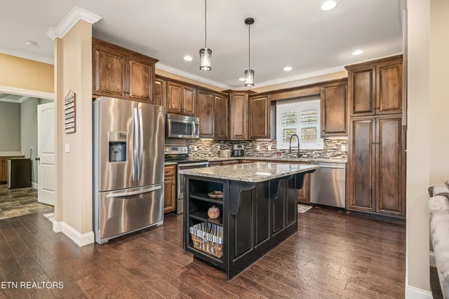 $514,900 | 148 Hailey Ridge Lane, Gainesboro, TN 38562