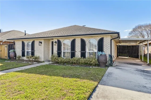 $365,000 | 1112 Giuffrias Avenue, Metairie, LA 70001