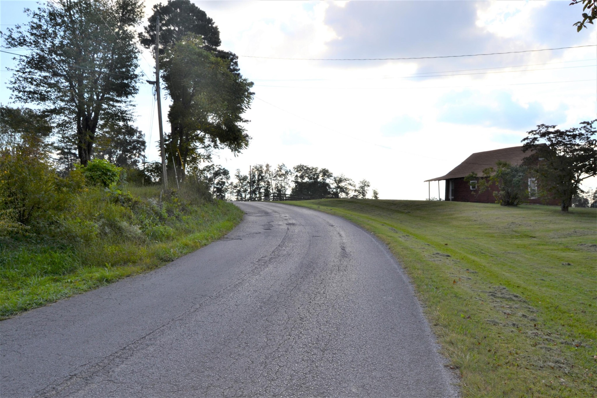 5267 Creston Road Crossville, TN 38571 - Photo 3 of 37 Gallery Image 3