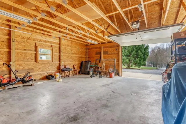 a view of a tennis court