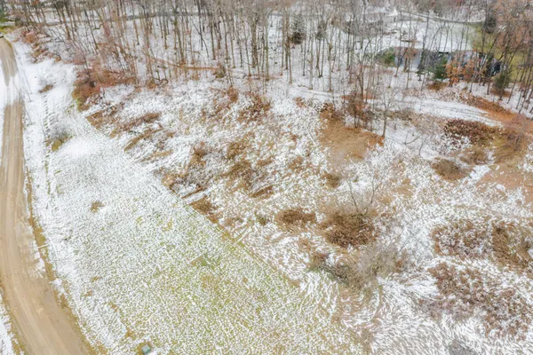 $170,000 | 1933 Percy Lane, Highland, MI 48357