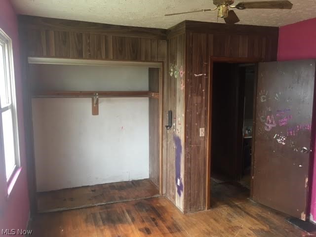 4731 Navarre Road Southwest Canton, OH 44706 - Photo 2 of 22 Gallery Image 2