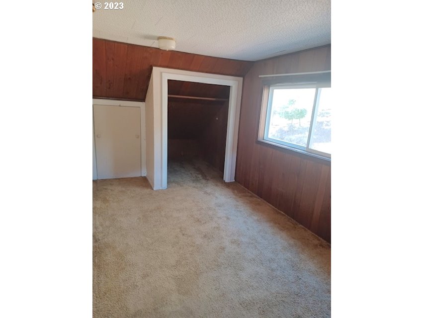 31582 Fox Hollow Road Eugene, OR 97405 - Photo 13 of 27 Gallery Image 13