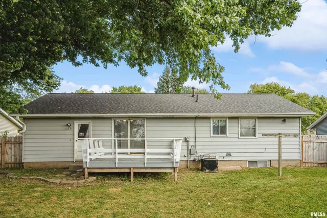 $159,900 | 865 14th Avenue Northwest, Clinton, IA 52732