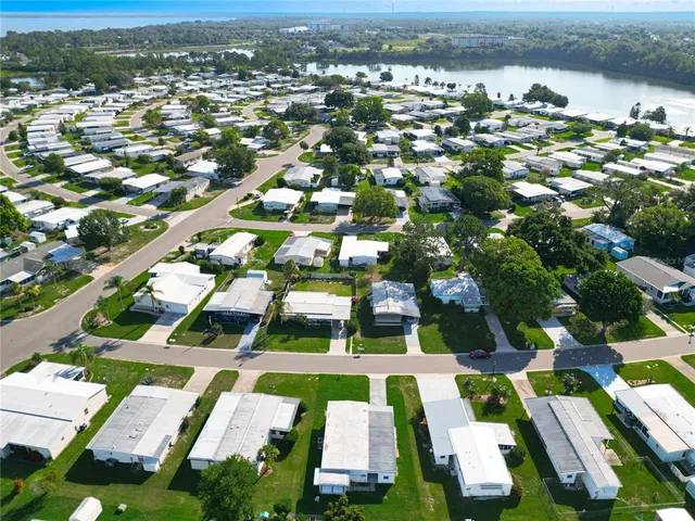 $139,000 | 1129 Elkhart Circle, Tavares, FL 32778