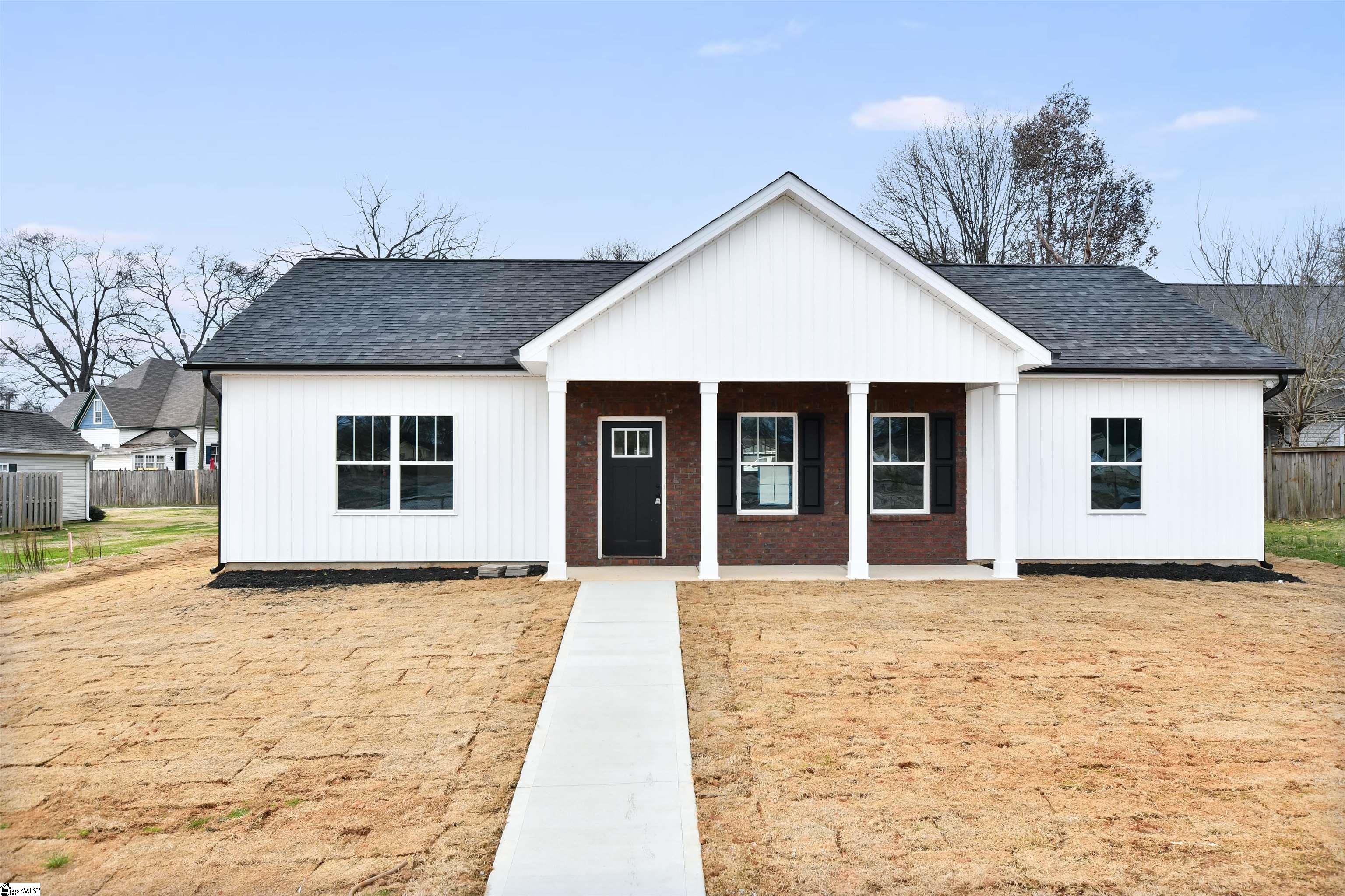 9 5th Street Greer, SC 29651 - Photo 1 of 25 Gallery Image 1