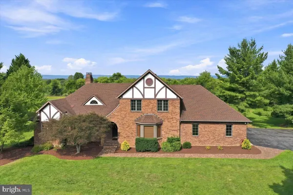 $689,000 | 185 Goshen Lane, Martinsburg, WV 25404