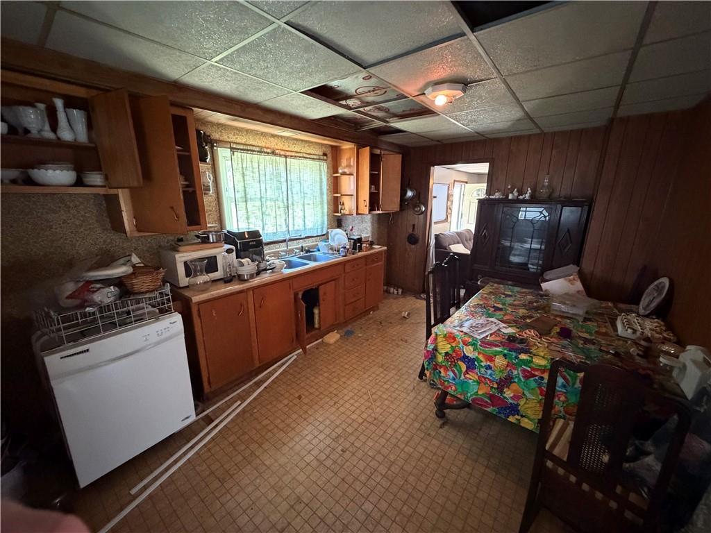 213 Gates Road Adah, PA 15410 - Photo 5 of 16
