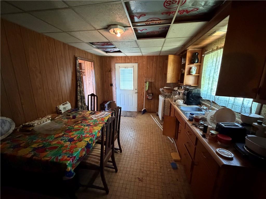 213 Gates Road Adah, PA 15410 - Photo 6 of 16