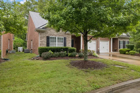 $512,000 | 802 Barrington Pl Drive, Brentwood, TN 37027