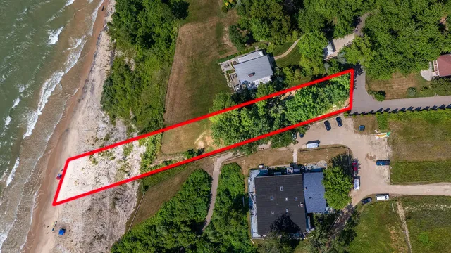 $492,000 | 0 Pier Road, Unit 8, Coloma, MI 49038