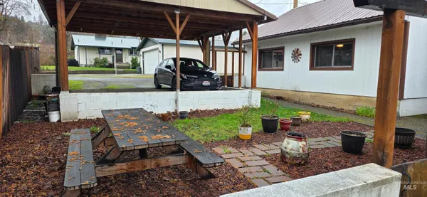 $299,900 | 712 Hill Street, Kamiah, ID 83536