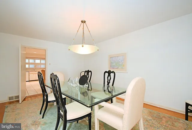 $499,900 | 227 Barclay Circle, Cheltenham, PA 19012