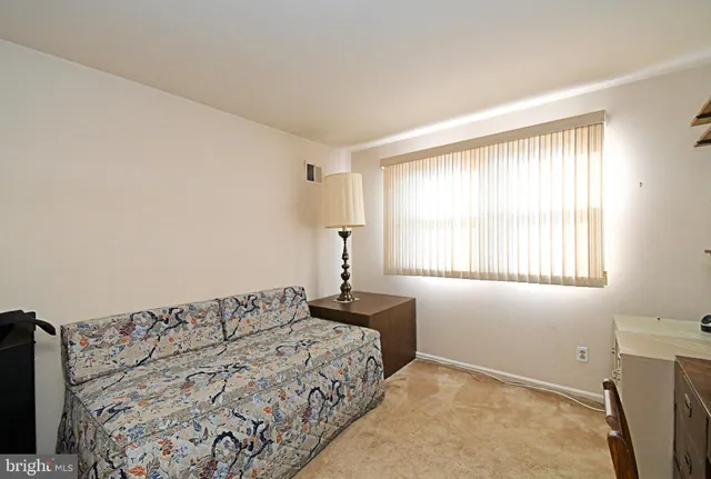 $499,900 | 227 Barclay Circle, Cheltenham, PA 19012