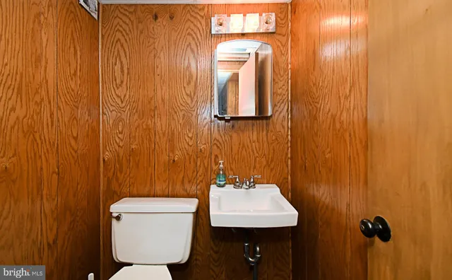 $499,900 | 227 Barclay Circle, Cheltenham, PA 19012