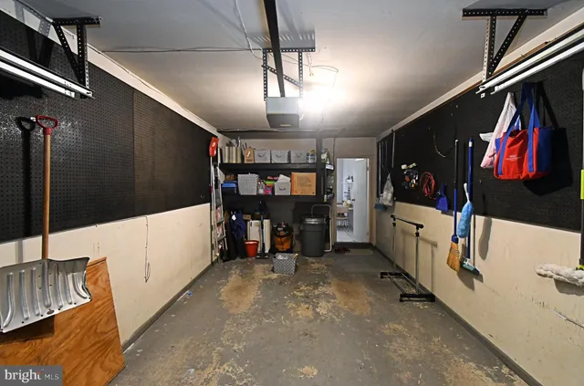 $499,900 | 227 Barclay Circle, Cheltenham, PA 19012