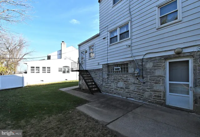 $499,900 | 227 Barclay Circle, Cheltenham, PA 19012