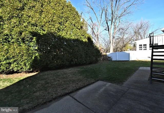 $499,900 | 227 Barclay Circle, Cheltenham, PA 19012