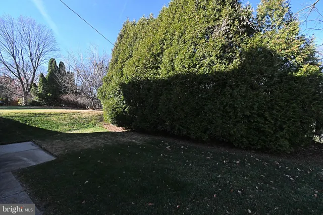 $499,900 | 227 Barclay Circle, Cheltenham, PA 19012