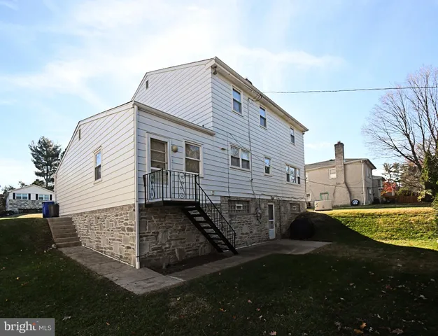 $499,900 | 227 Barclay Circle, Cheltenham, PA 19012