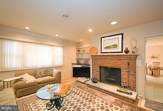 $499,900 | 227 Barclay Circle, Cheltenham, PA 19012