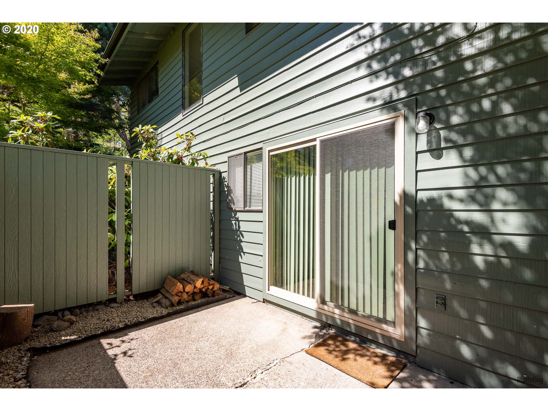 4429 Fox Hollow Road, Unit 2 Eugene, OR 97405 - Photo 23 of 27 Gallery Image 23