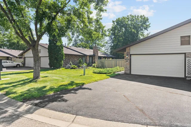 $330,000 | 1164 Xene Lane North, Plymouth, MN 55447