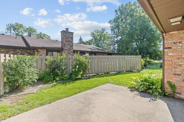 $330,000 | 1164 Xene Lane North, Plymouth, MN 55447