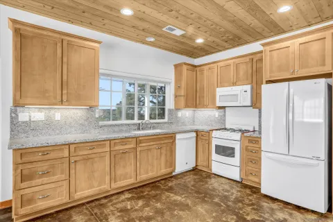 $1,180,000 | 3258 Pine Hills Road, Julian, CA 92036