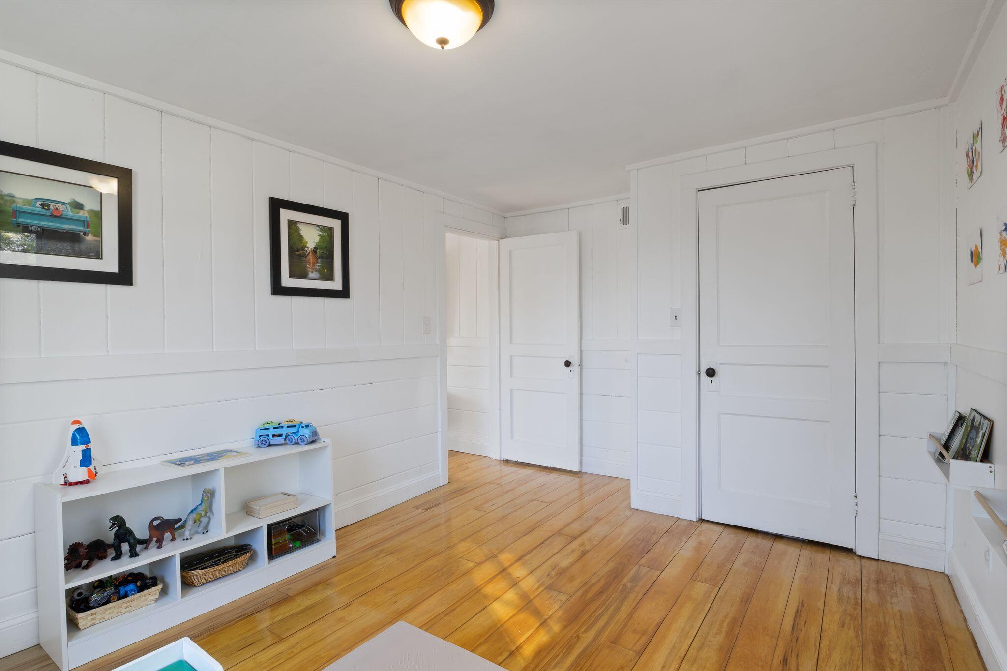 107 Brave Boat Harbor Road Kittery, ME 03905 - Photo 19 of 42 First floor bedroom