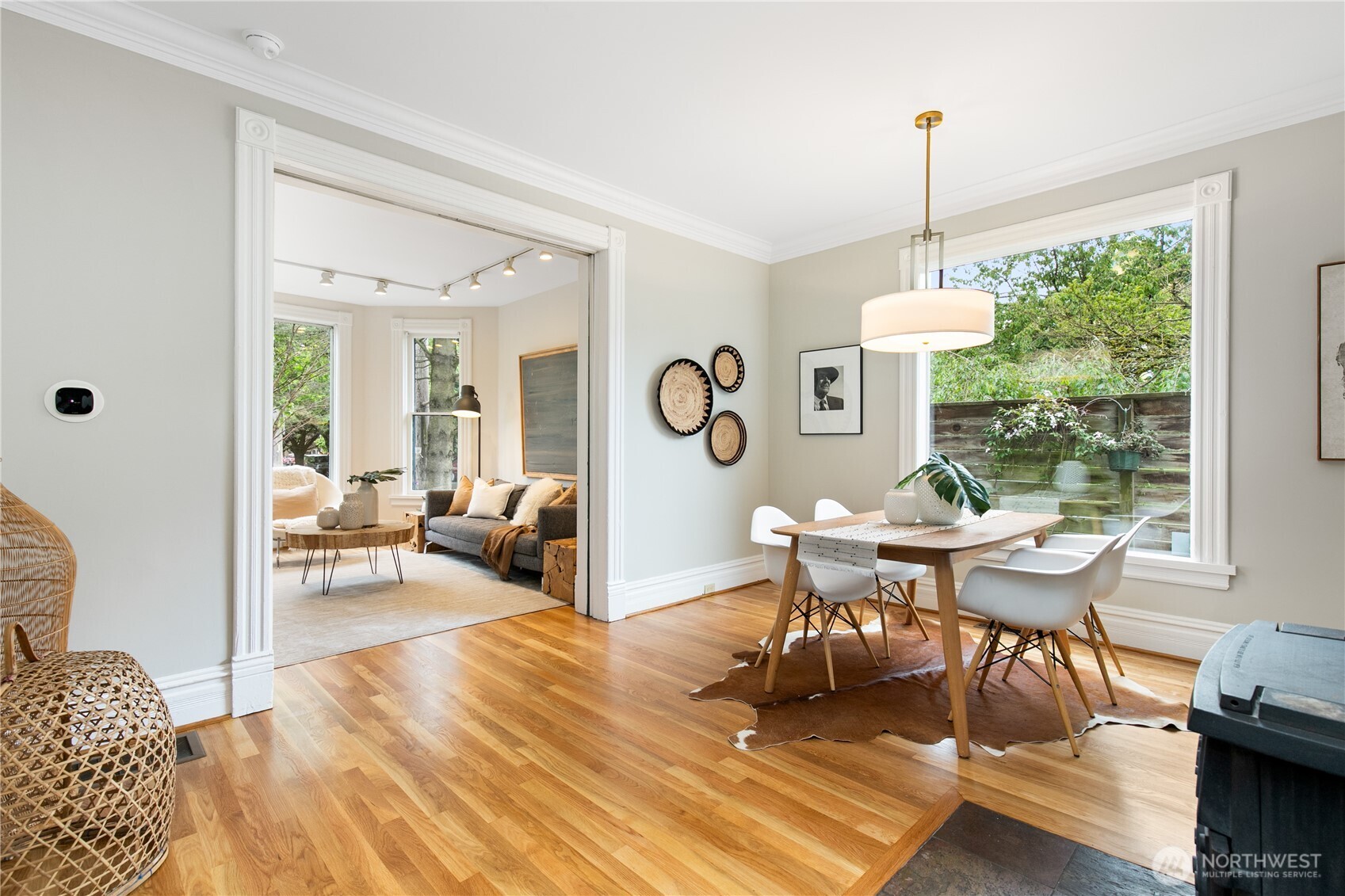 2202 East John Street Seattle, WA 98112 - Photo 11 of 34