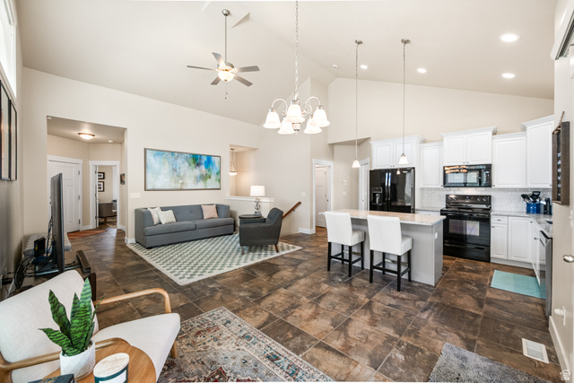 7877 Farm Wood Lane Midvale, UT 84047 - Photo 2 of 39