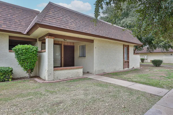 $222,500 | 10620 West Northern Avenue, Unit 5, Glendale, AZ 85307