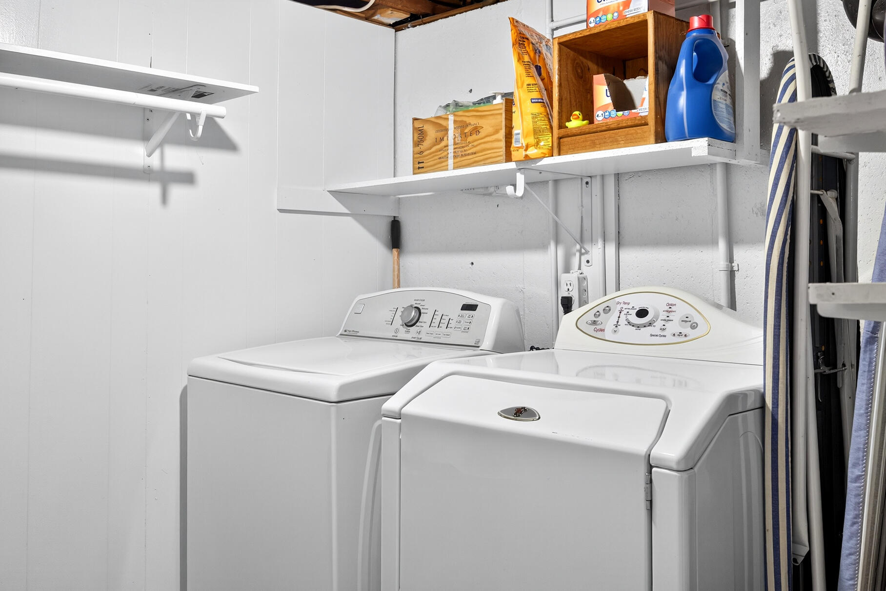 53 Great Oak Road Orleans, MA 02653 - Photo 34 of 53 a utility room with dryer and washer