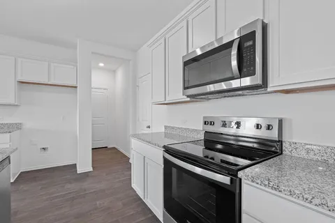 $329,990 | 18500 B Empire Path, Manor, TX 78653