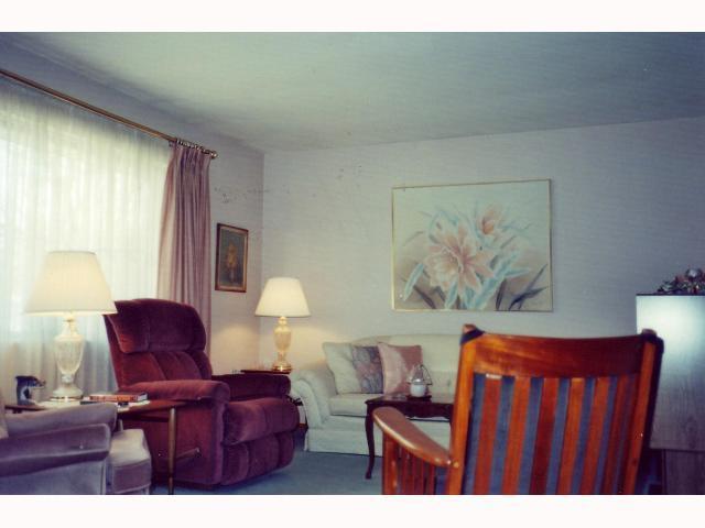 2735 Maywood Road Columbus, OH 43232 - Photo 2 of 10 Gallery Image 2