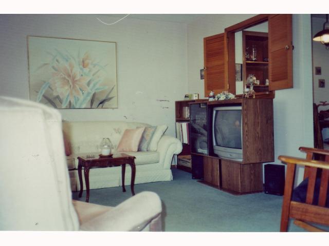 2735 Maywood Road Columbus, OH 43232 - Photo 3 of 10 Gallery Image 3