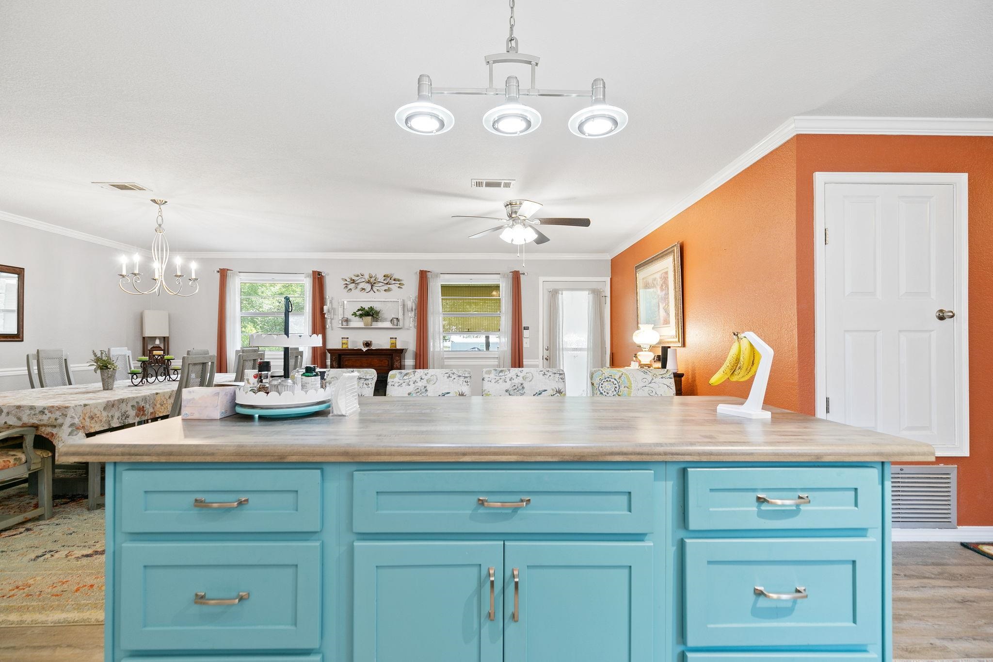 13017 5th Street Lillian, AL 36549 - Photo 14 of 58 Kitchen