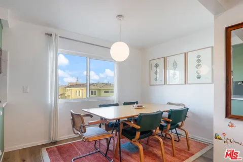 $499,000 | 315 North Hillcrest Boulevard, Unit 19, Inglewood, CA 90301