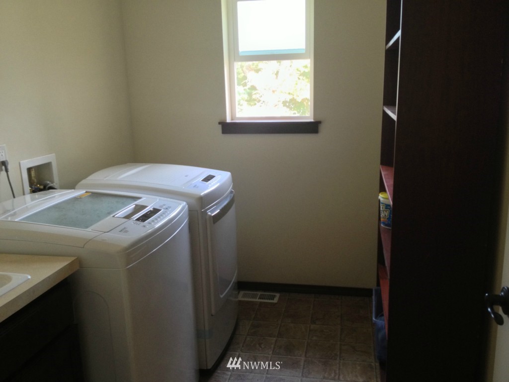 3420 189th Place Southeast Bothell, WA 98012 - Photo 12 of 19