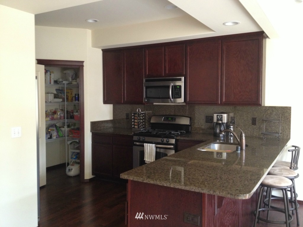 3420 189th Place Southeast Bothell, WA 98012 - Photo 3 of 19