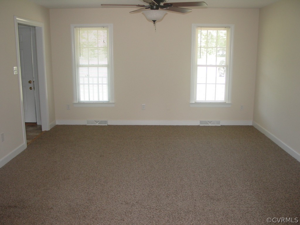 3217 Nelsons Bridge Road Hanover, VA 23069 - Photo 4 of 14 Gallery Image 4