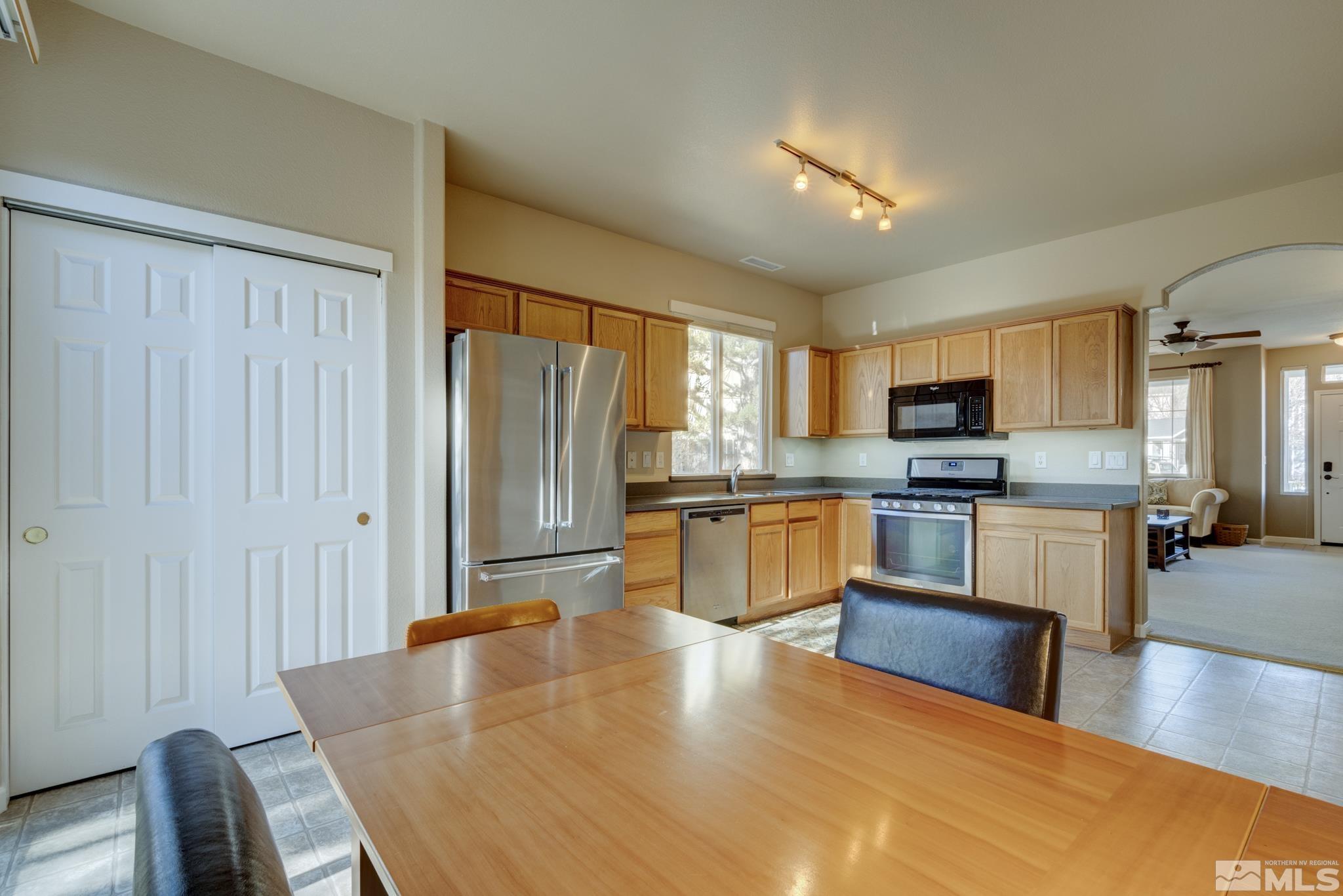 6318 Bentley Court Reno, NV 89523 - Photo 7 of 27 Photo 7