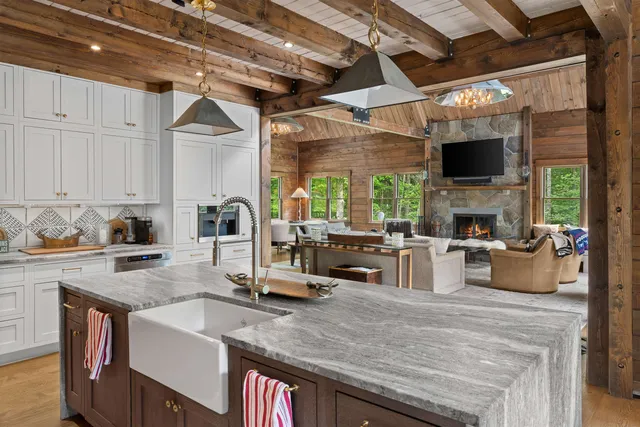 $2,197,000 | 14 Tarheel Trail, Wilmington, VT 05363