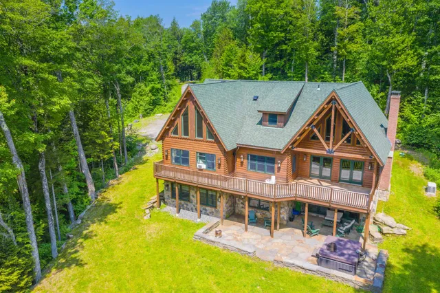 $2,197,000 | 14 Tarheel Trail, Wilmington, VT 05363