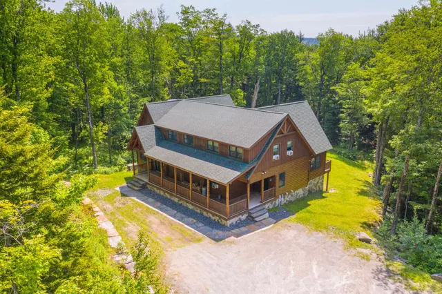 $2,197,000 | 14 Tarheel Trail, Wilmington, VT 05363