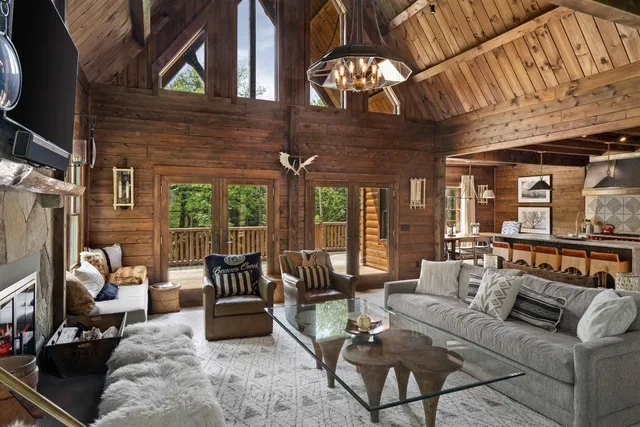 $2,197,000 | 14 Tarheel Trail, Wilmington, VT 05363