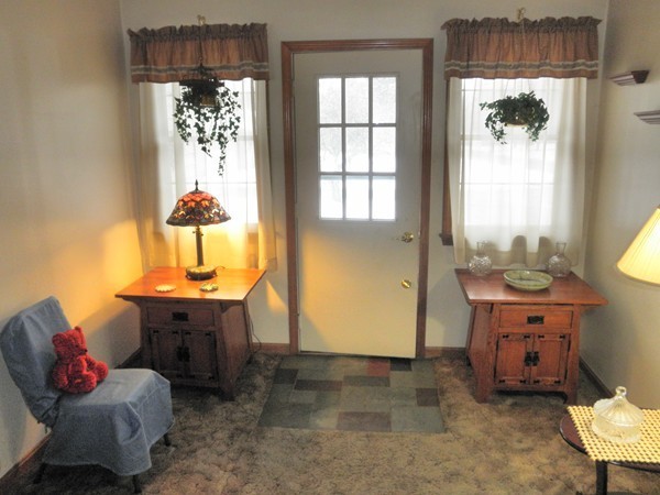 179 Pantry Road Hatfield, MA 01088 - Photo 3 of 27 a living room with furniture and a table
